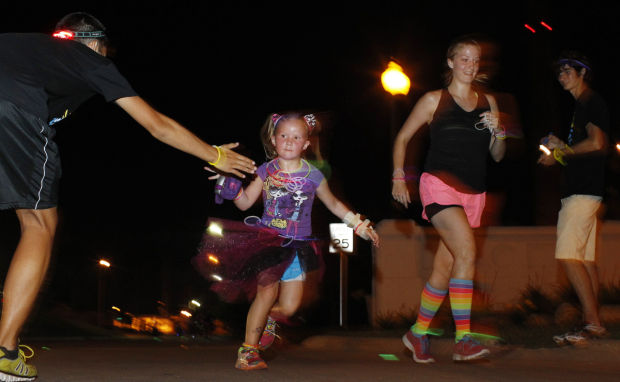 082413mp-5k-glow-run-6